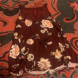 It is a size 0 from the brand Maurices.